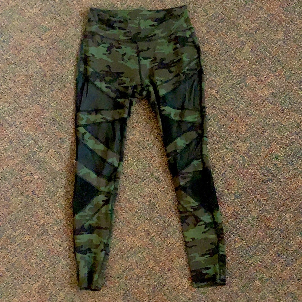 Jessica Simpson Workout Leggings